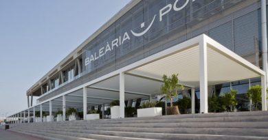 Baleària y la Universitat de València impulsan una formación sobre inteligencia artificial Baleària y la Universitat de València impulsan una formación sobre inteligencia artificial