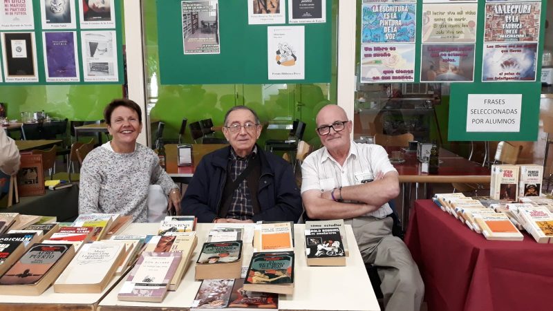 La Sala de Lectura del Centro Social reparte más de 100 libros en el ...