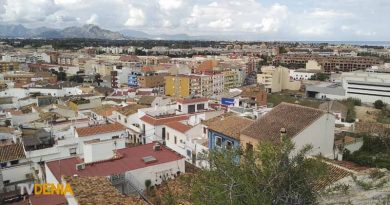 Dénia aprueba definitivamente la ordenanza de viviendas turísticas y eleva al 25% el límite de nuevas VUT en algunas zonas Dénia aprueba definitivamente la ordenanza de viviendas turísticas y eleva al 25% el límite de nuevas VUT en algunas zonas