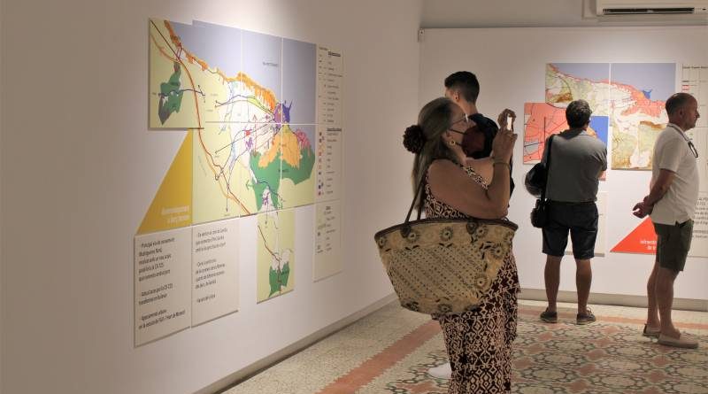 Dos salas en la Casa Marquesa Valero de Palma recogen la exposición sobre la versión final del Plan General