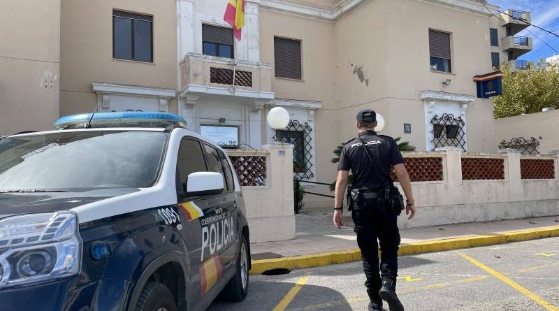 La Policía Nacional detiene en Dénia un varón que agredió con un arma blanca a otro tras una reyerta