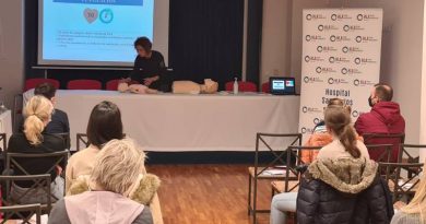 Marina Dénia y el Hospital San Carlos organizan un nuevo taller para aprender sobre la RCP Marina Dénia y el Hospital San Carlos organizan un nuevo taller para aprender sobre la RCP