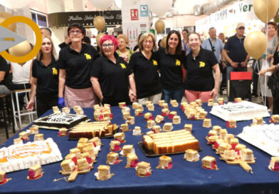 La celebración de los  70 años del Mercado Municipal se culminan con la guinda del Pastel