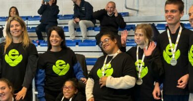 Inclusión y deporte llenan el Polideportivo de Dénia