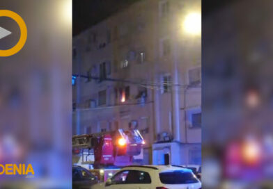 Incendio en una vivienda de Dénia obliga a evacuar un edificio sin causar heridos – Vídeo