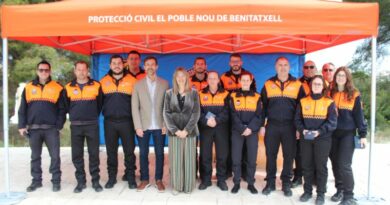 Benitatxell condecora a sus voluntarios de Protección Civil por su labor en la DANA de València