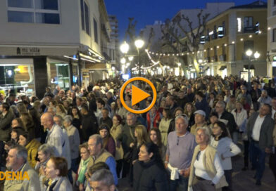 Gran afluencia de público y participantes en la Procesión del Viernes Santo en Dénia – Vídeo Gran afluencia de público y participantes en la Procesión del Viernes Santo en Dénia – Vídeo