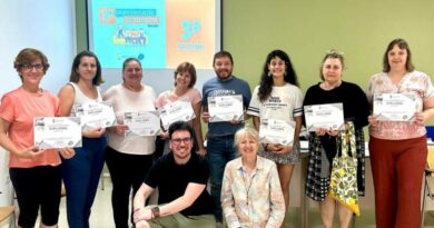 La UPCA de Dénia refuerza el apoyo a familias con talleres sobre adolescencia y pantallas La UPCA de Dénia refuerza el apoyo a familias con talleres sobre adolescencia y pantallas