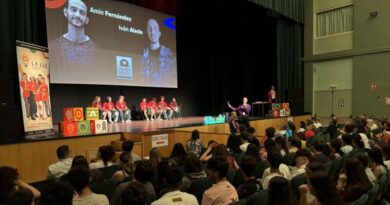 Dénia conecta a su juventud con el talento, la creatividad y el emprendimiento en “Éxitos Compartidos”.