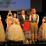 La Falla Baix la Mar acomiada a les Falleres Majors de Dénia