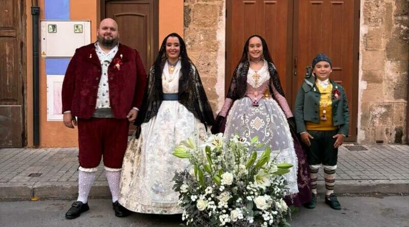 Baix la Mar participa en la processó de la Mare de Déu dels Desemparats