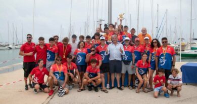 El Real Club Náutico Dénia firma una brillante actuación en la XXIV Liga Autonómica de Kayak de Mar