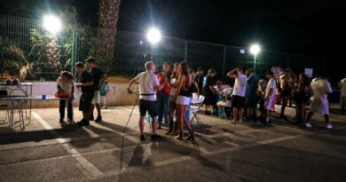 Alrededor de 500 jóvenes participan en las campañas de prevención de adicciones durante la Festa Major de Dénia Alrededor de 500 jóvenes participan en las campañas de prevención de adicciones durante la Festa Major de Dénia