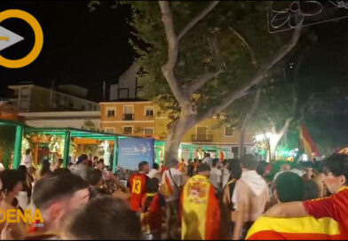 Dénia sale a las calle para celebrar el Segundo Mundial de la Selección Española Dénia sale a las calle para celebrar el Segundo Mundial de la Selección Española