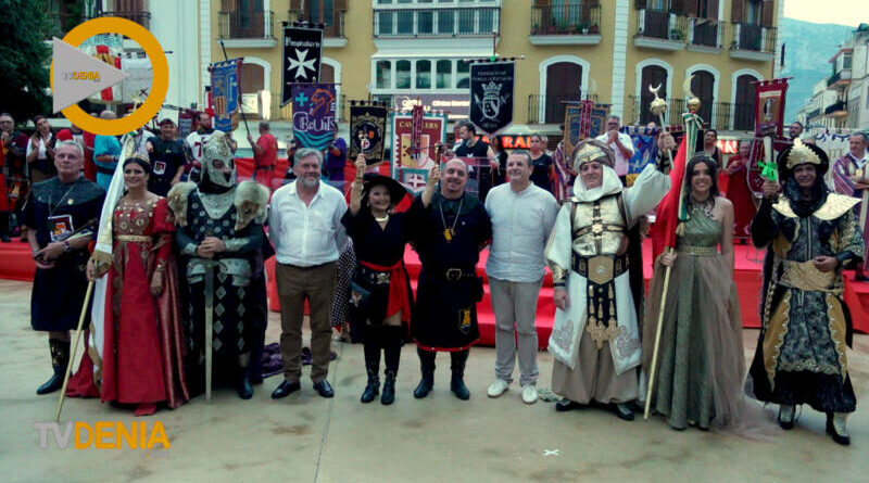 Los Moros y Cristianos 2026 reciben las llaves de la ciudad y dan inicio a las fiestas en Dénia Los Moros y Cristianos 2026 reciben las llaves de la ciudad y dan inicio a las fiestas en Dénia