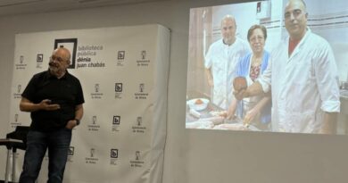 Paco Alonso alaba la buena salud del mercado de Dénia ante un panorama nada alentador