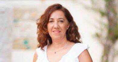 Laura Grimalt Pérez prendrà el relleu de Josep Fornés al capdavant de Compromís a Jesús Pobre Laura Grimalt Pérez prendrà el relleu de Josep Fornés al capdavant de Compromís a Jesús Pobre