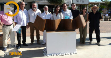 Mapi Gómez con su obra Save the ocean gana la octava edición de Esculturas frente al mar